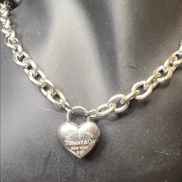 Silver Heart Necklace and Bracelet - Picture 2 of 10
